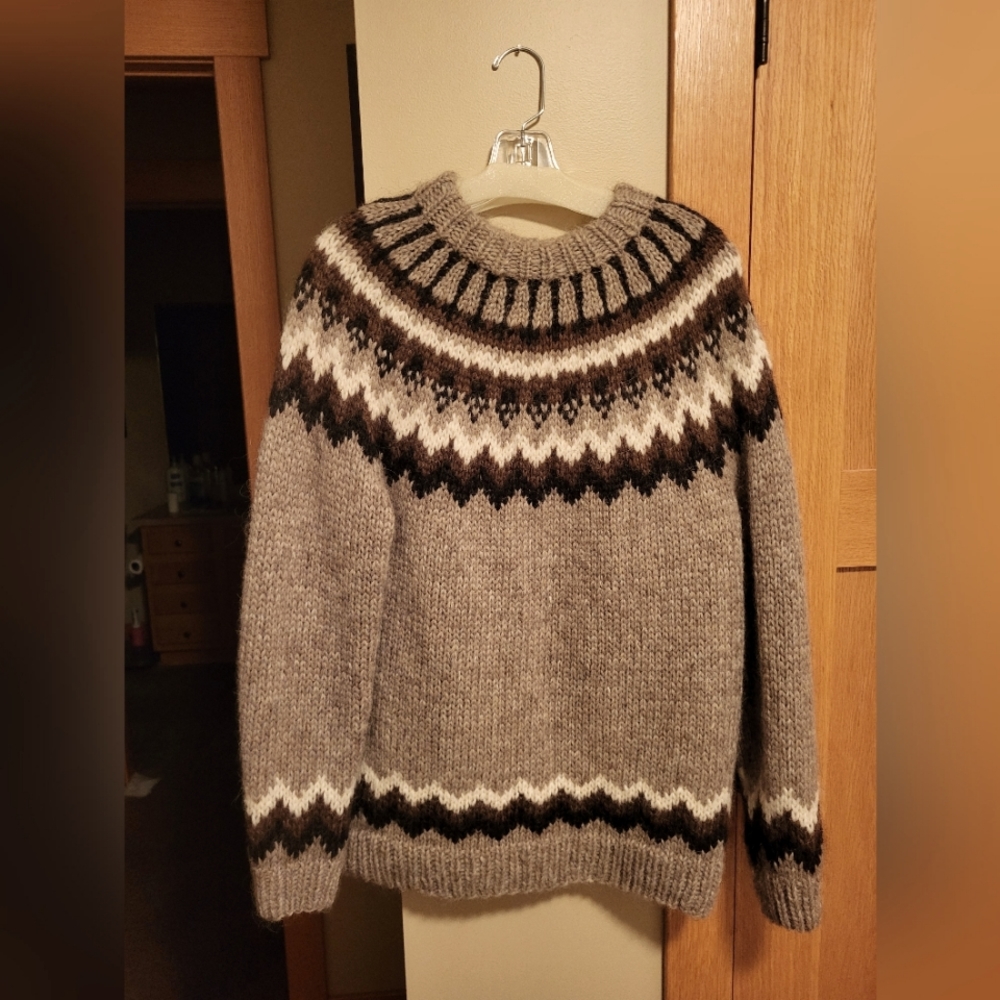 ORIGINAL Lopapeysa handknit sweater